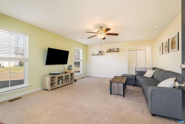 121 TRILLIUM LN, Troy, VA 22974