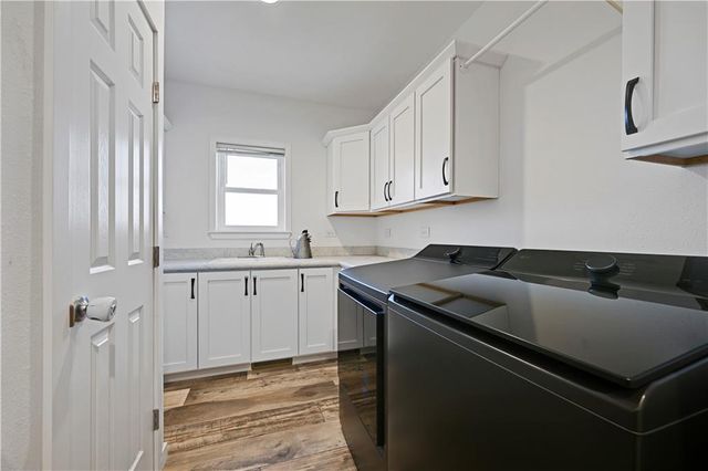 34946 Spring Valley Road, Paola, KS 66071