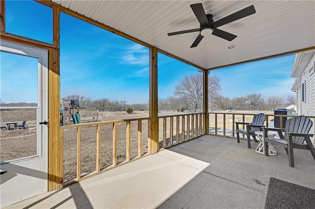 34946 Spring Valley Road, Paola, KS 66071
