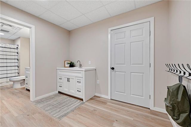 34946 Spring Valley Road, Paola, KS 66071