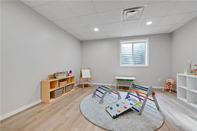 34946 Spring Valley Road, Paola, KS 66071