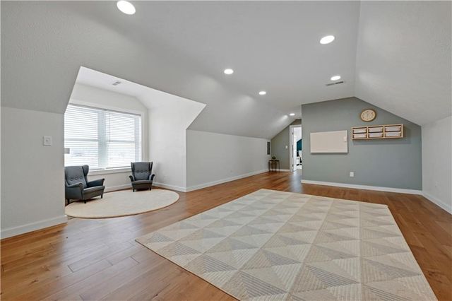 34946 Spring Valley Road, Paola, KS 66071