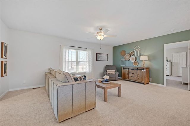 34946 Spring Valley Road, Paola, KS 66071