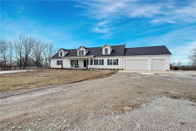 34946 Spring Valley Road, Paola, KS 66071