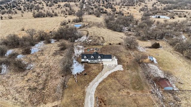 34946 Spring Valley Road, Paola, KS 66071