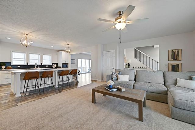 34946 Spring Valley Road, Paola, KS 66071