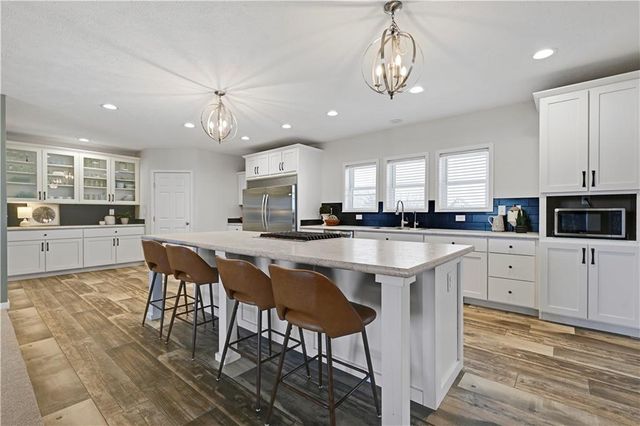 34946 Spring Valley Road, Paola, KS 66071