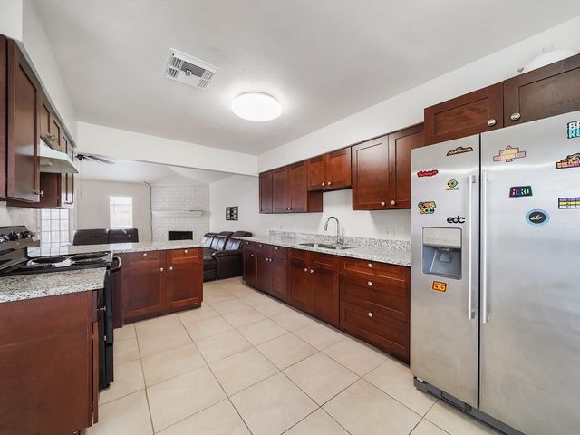 13234 Carvel Lane, Houston, TX 77083