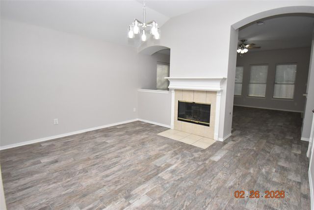 834 Chase View Drive, Bacliff, TX 77518