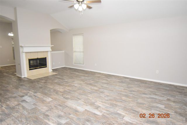 834 Chase View Drive, Bacliff, TX 77518