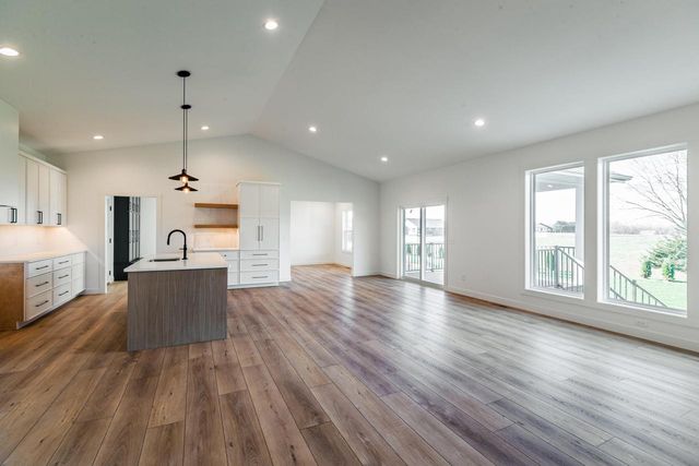 2214 Sierra AVENUE, Holmen, WI 54636