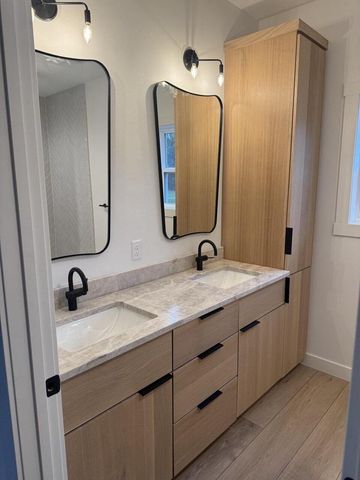 2214 Sierra AVENUE, Holmen, WI 54636