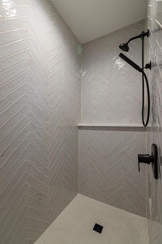 2214 Sierra AVENUE, Holmen, WI 54636