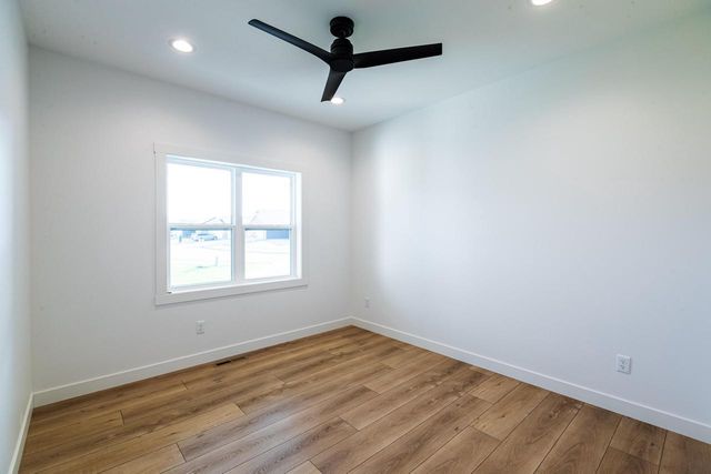 2214 Sierra AVENUE, Holmen, WI 54636