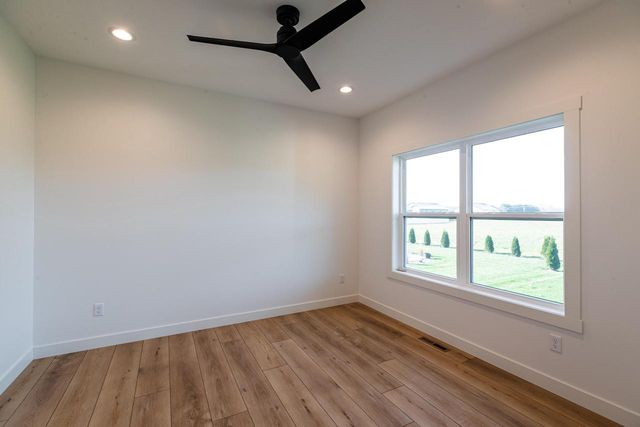 2214 Sierra AVENUE, Holmen, WI 54636