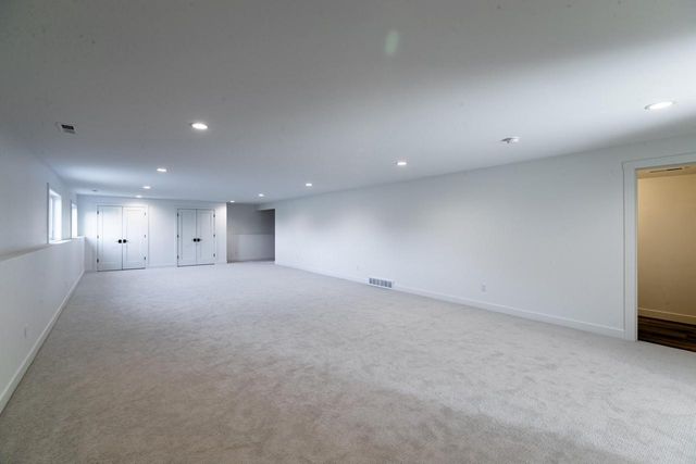 2214 Sierra AVENUE, Holmen, WI 54636