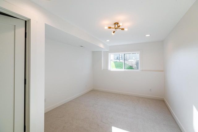 2214 Sierra AVENUE, Holmen, WI 54636