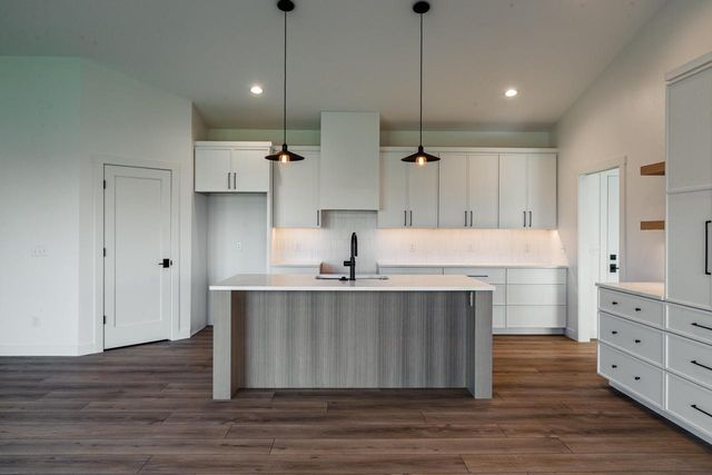 2214 Sierra AVENUE, Holmen, WI 54636