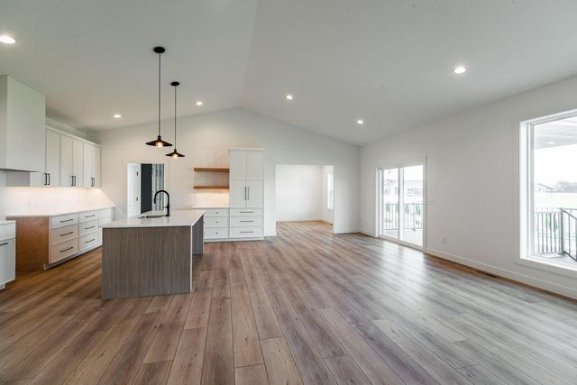 2214 Sierra AVENUE, Holmen, WI 54636