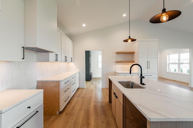 2214 Sierra AVENUE, Holmen, WI 54636