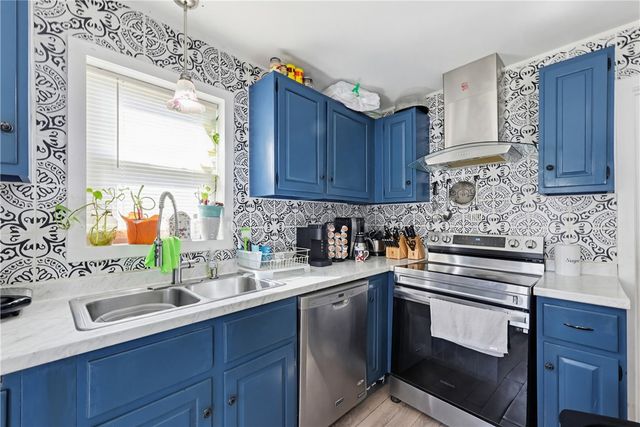 196 Simmonsville Avenue, Johnston, RI 02919