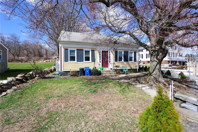 196 Simmonsville Avenue, Johnston, RI 02919