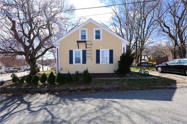 196 Simmonsville Avenue, Johnston, RI 02919