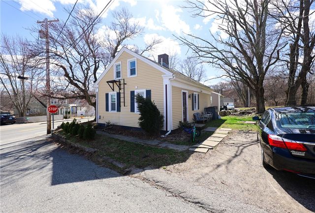196 Simmonsville Avenue, Johnston, RI 02919