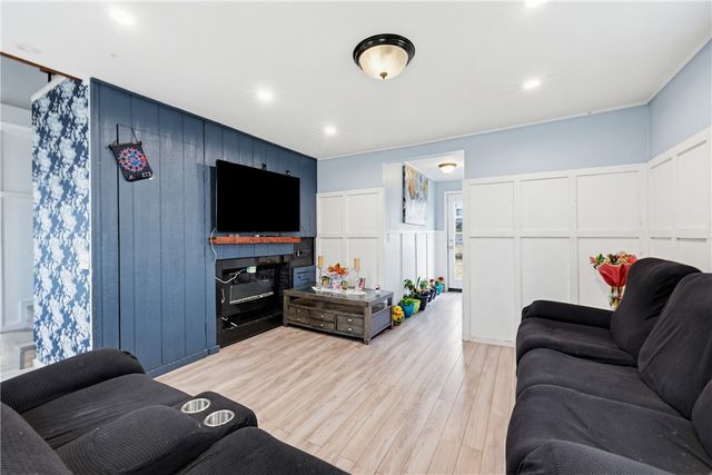 196 Simmonsville Avenue, Johnston, RI 02919