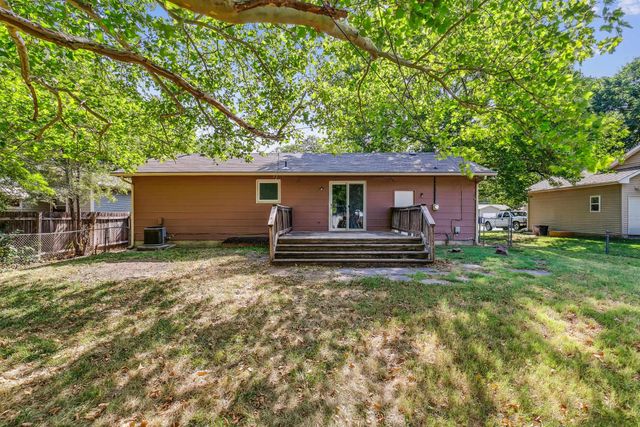 757 N Joann St, Wichita, KS 67203