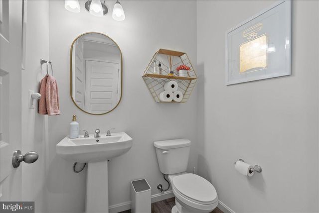 321 CEDAR SPRING DR, Strasburg, VA 22657
