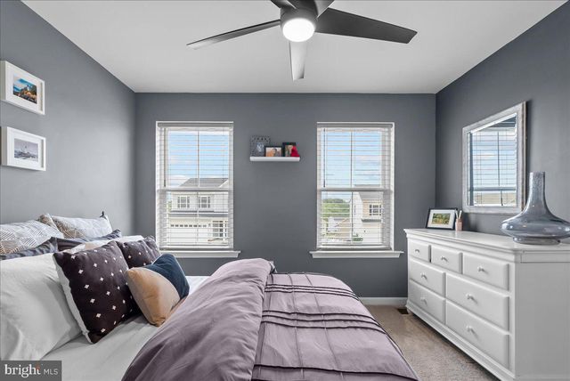 321 CEDAR SPRING DR, Strasburg, VA 22657