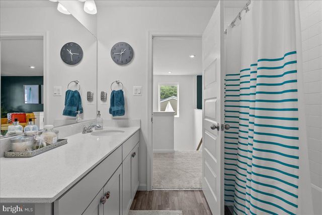 321 CEDAR SPRING DR, Strasburg, VA 22657