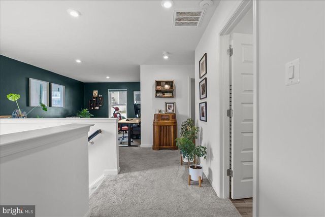 321 CEDAR SPRING DR, Strasburg, VA 22657
