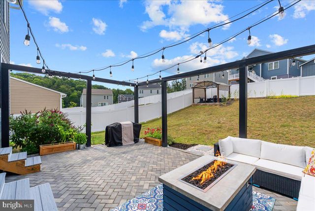 321 CEDAR SPRING DR, Strasburg, VA 22657