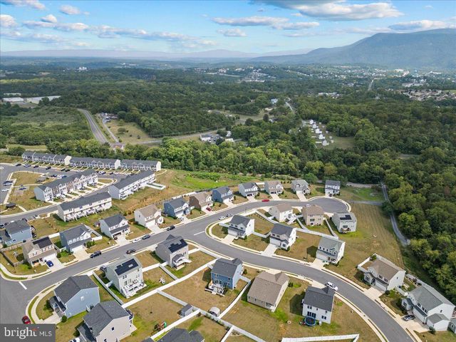 321 CEDAR SPRING DR, Strasburg, VA 22657