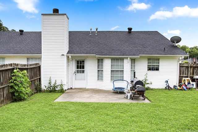 701 Honeysuckle Hills Court, Redfield, AR 72132