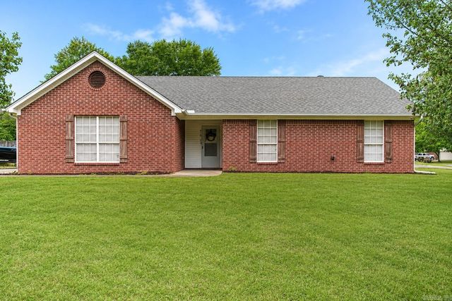 701 Honeysuckle Hills Court, Redfield, AR 72132