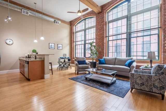 300 Canal Street 8-506, Lawrence, MA 01840