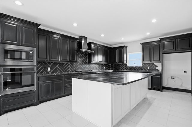 1614 County Road 1227, Cleburne, TX 76033