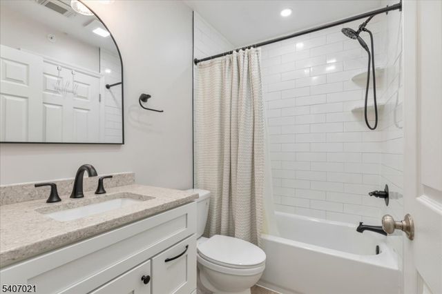 309 Stratford Pl, Bridgewater Twp., NJ 08805