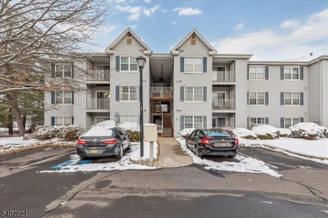 309 Stratford Pl, Bridgewater Twp., NJ 08805