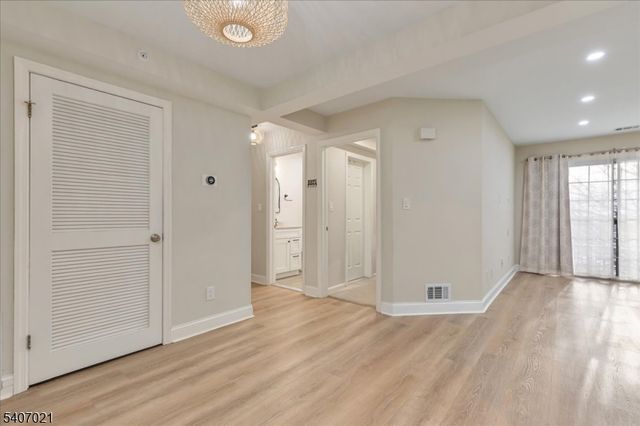 309 Stratford Pl, Bridgewater Twp., NJ 08805