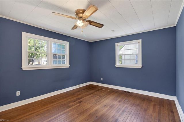 8239 Redwood CIR, Norfolk, VA 23518