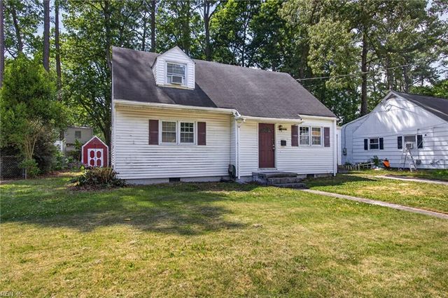 8239 Redwood CIR, Norfolk, VA 23518