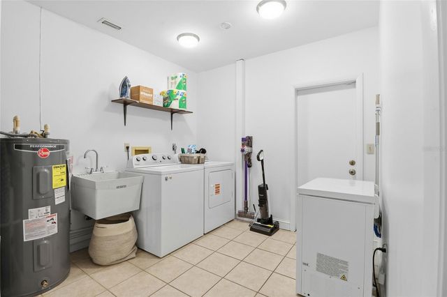 831 HIGHLAND STREET, Sarasota, FL 34234