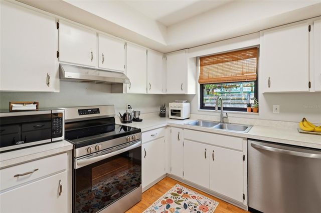 831 HIGHLAND STREET, Sarasota, FL 34234