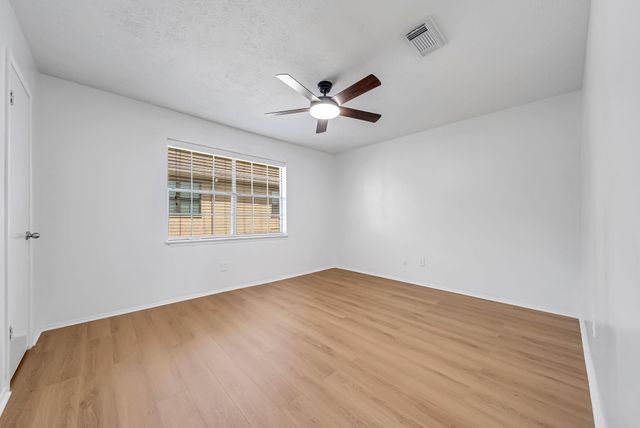 4953 Lamonte Lane, Houston, TX 77092