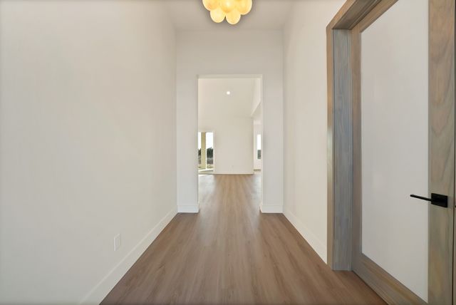 1008 Eagles Bluff Drive, Weatherford, TX 76087