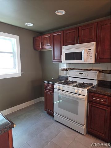 260 Saint Lawrence Avenue, Buffalo, NY 14216